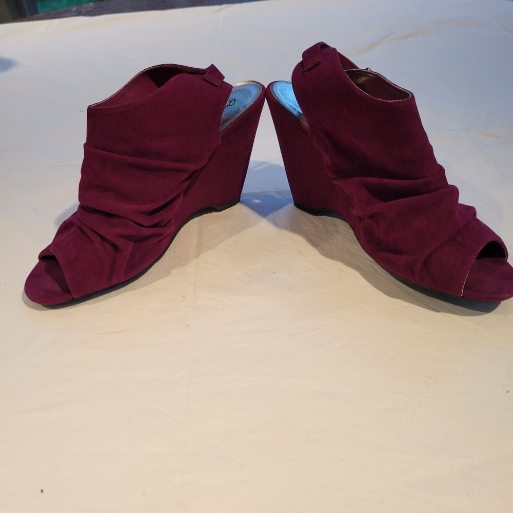 Qupid Peekaboo shoes